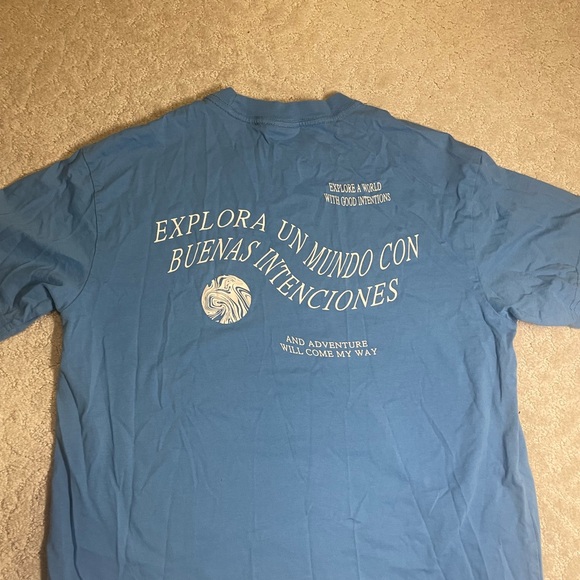 Light blue oversized graphic tshirt🌎🗺️ - Picture 4 of 5